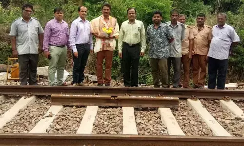 Potential disaster averted on Konkan Railway route near Udupi, track maintainer rewarded