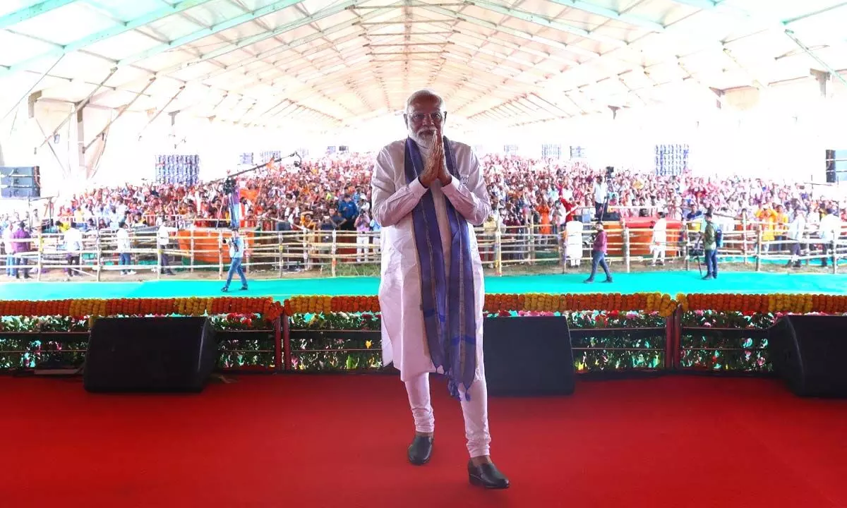 Why waste votes by supporting Trinamool when formation of Modi govt is inevitable: PM