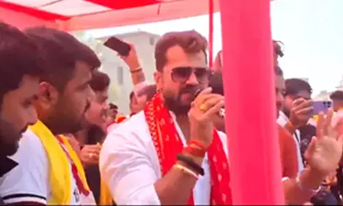 Bhojpuri star Khesari Lal Yadav campaigns for fellow actor Pawan Singh in Bihar