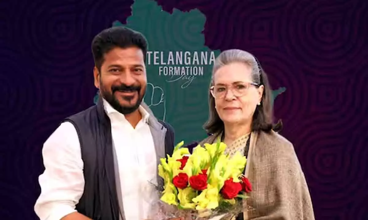 Revanth invites Sonia for TS Formation Day