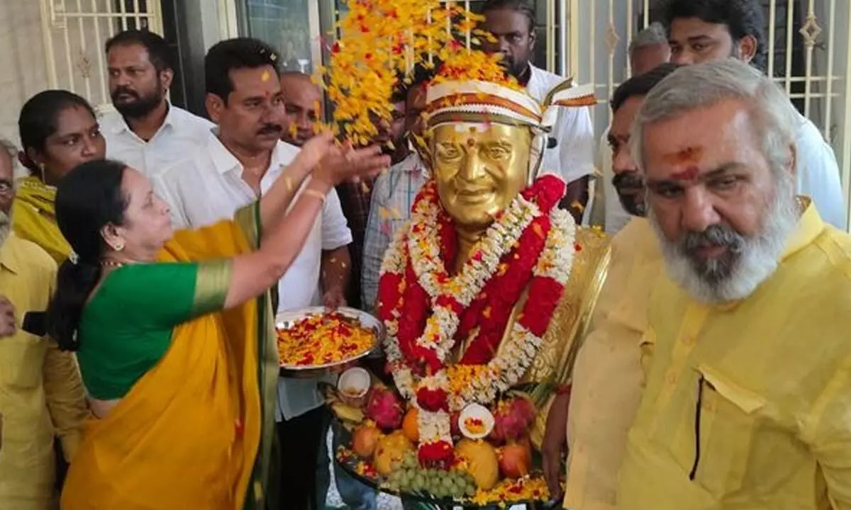 Tirupati: Rich tributes paid to NTR on his birth anniversary