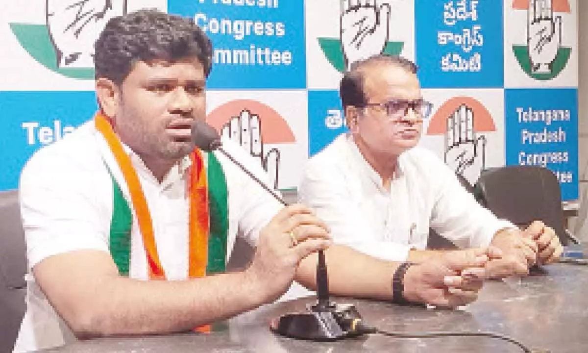 Officials involved in ‘phone tapping’ must be dismissed, their properties seized: Congress