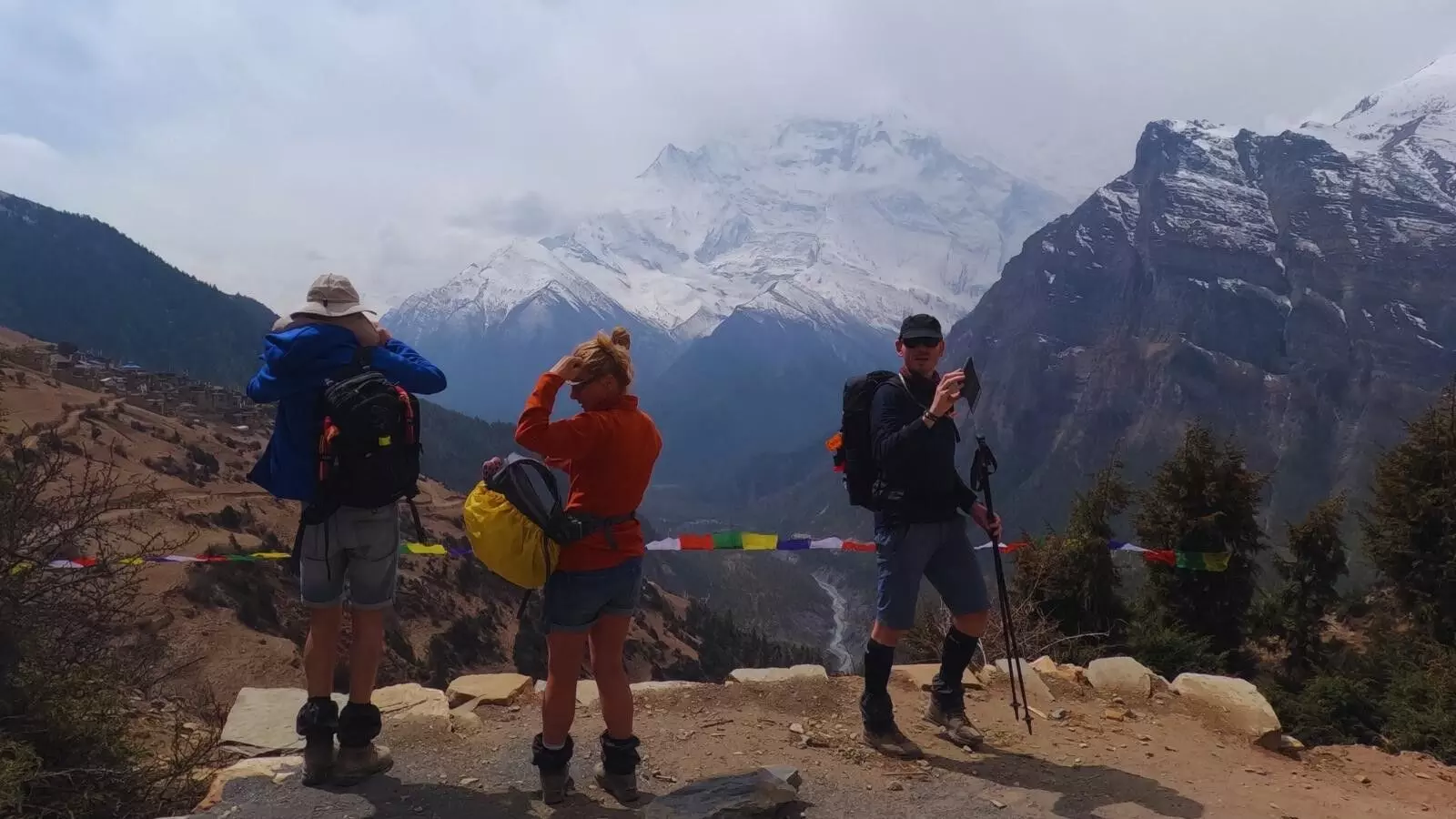 Annapurna Circuit Trek - Complete Guide