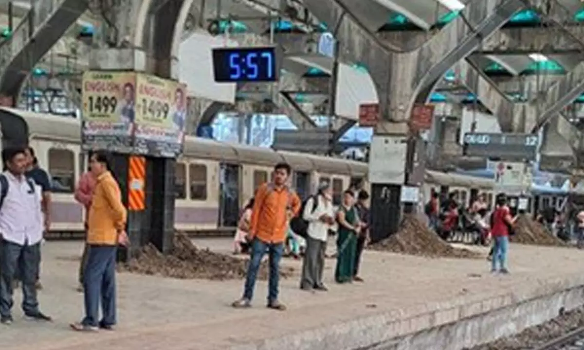 Central Railway mega block work: Shiv Sena urges Maha CM to declare holidays or allow WFH