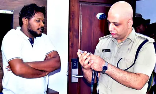 Lodge staff told to collect ID proof before renting rooms