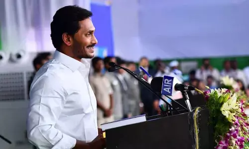 Jagan celebrates 5 yrs of YSRCP govt