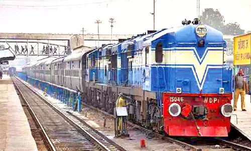 Fight between Rly staff hits train services in Varanasi