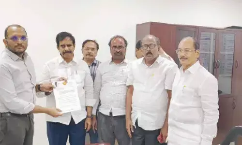 A TDP delegation led by Devineni Uma Maheswara Rao submitting the coomplaint to Election Commission officials at the Secretariat on Thursday