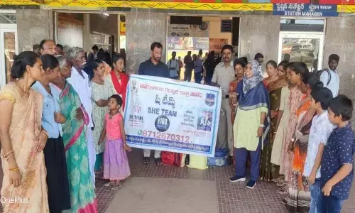 She teams held an awareness programme in Gadwal Bus stand