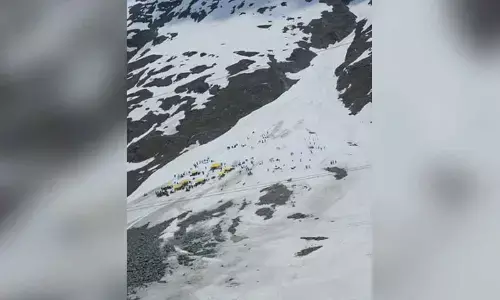J&K: Local missing, 2 tourists rescued as glacier caves in Sonamarg hill station