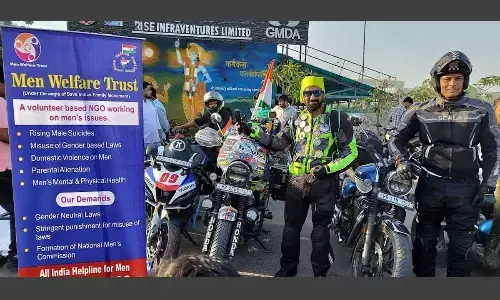 Bikers Dr Amjadkhan Nadim Shaikh and Sandeep Pawaria on an expedition advocating the establishment of a Men’s Welfare Commission in India