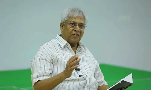 TDP, YSRCP govt failed to protect AP interests, alleges Vundavalli