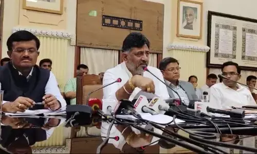 DCM D K Shivakumar directs officials to prepare for heavy rains