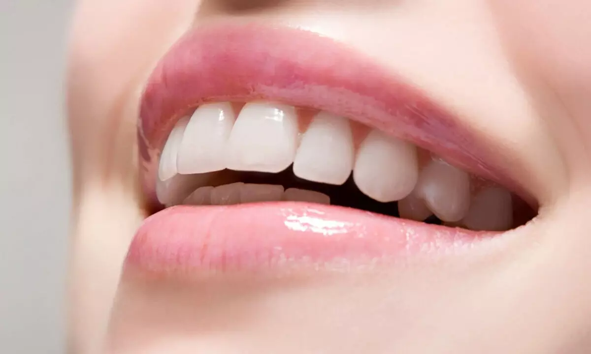 Let’s learn how to maintain gum health according to Ayurveda
