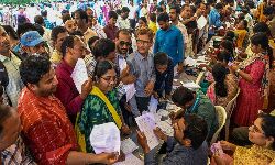 Counting centres turn into fortresses Counting centres turn into fortresses