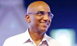 RS Praveen Kumar BRS leading in Nagar Kurnool