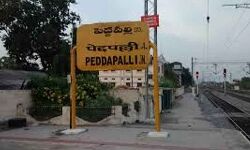 Peddapalli after fourth round congress lead by,18,000