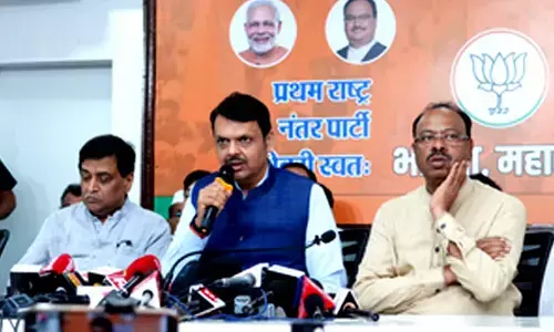 After poll debacle, Fadnavis to urge leadership to relieve him from Dy CMs post