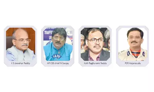 Babus close to YSRCP scramble to exit AP