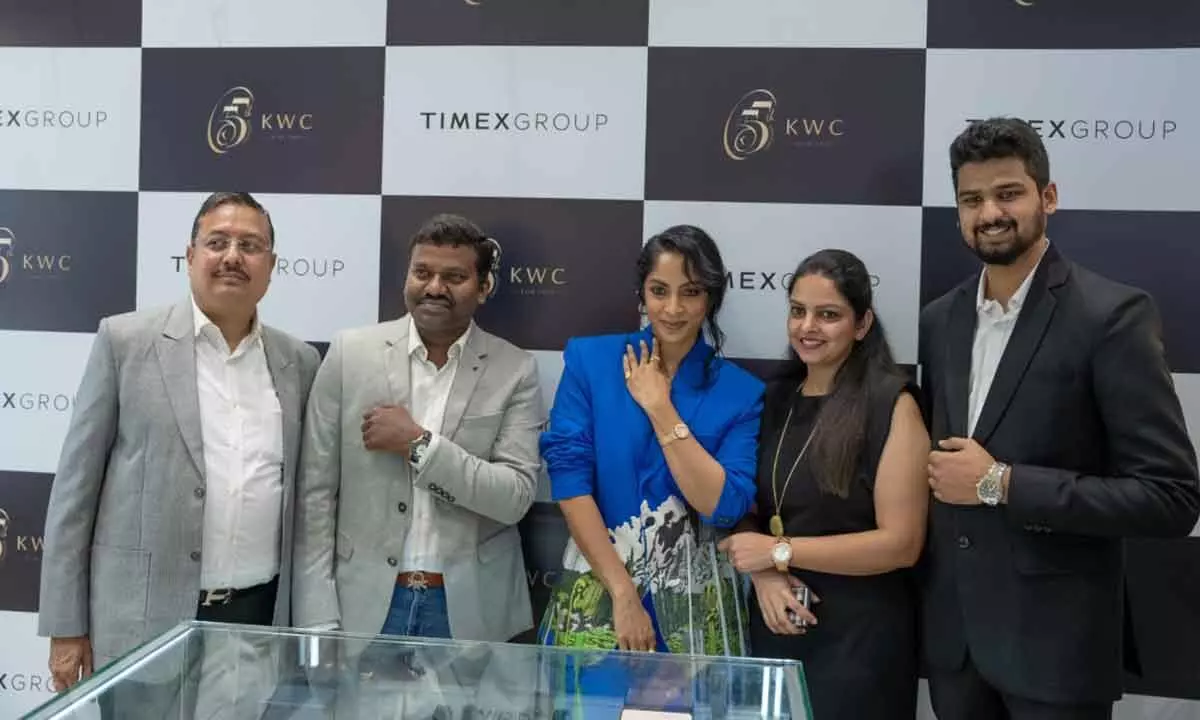 Actress Sriya Reddy unveils special edition Timex, Guess watches