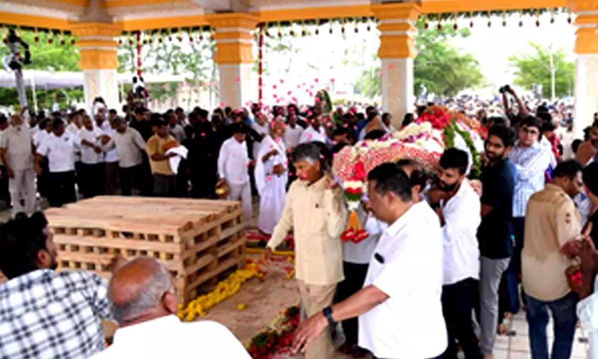 Media baron Ramoji Rao cremated with state honours