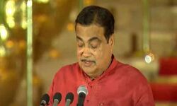 Nitin Gadkari takes oath as Union Cabinet Minister Nitin Gadkari takes oath as Union Cabinet Minister