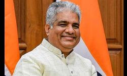 Bhupender Yadav administered oath as Union Cabinet Minister by President Droupadi Murmu Bhupender Yadav administered oath as Union Cabinet Minister by President Droupadi Murmu