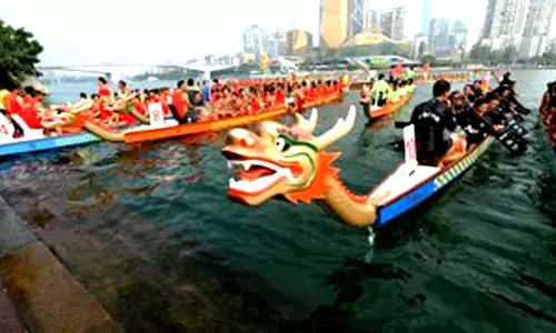 Three dead after dragon boat capsizes in China