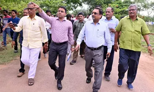 Chief Secretary Neerabh Kumar Prasad along with the APCRDA Commissioner Vivek Yadav visiting state capital Amaravati on Sunday