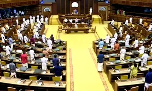 Stormy start to Kerala Assembly session over bar bribery allegations