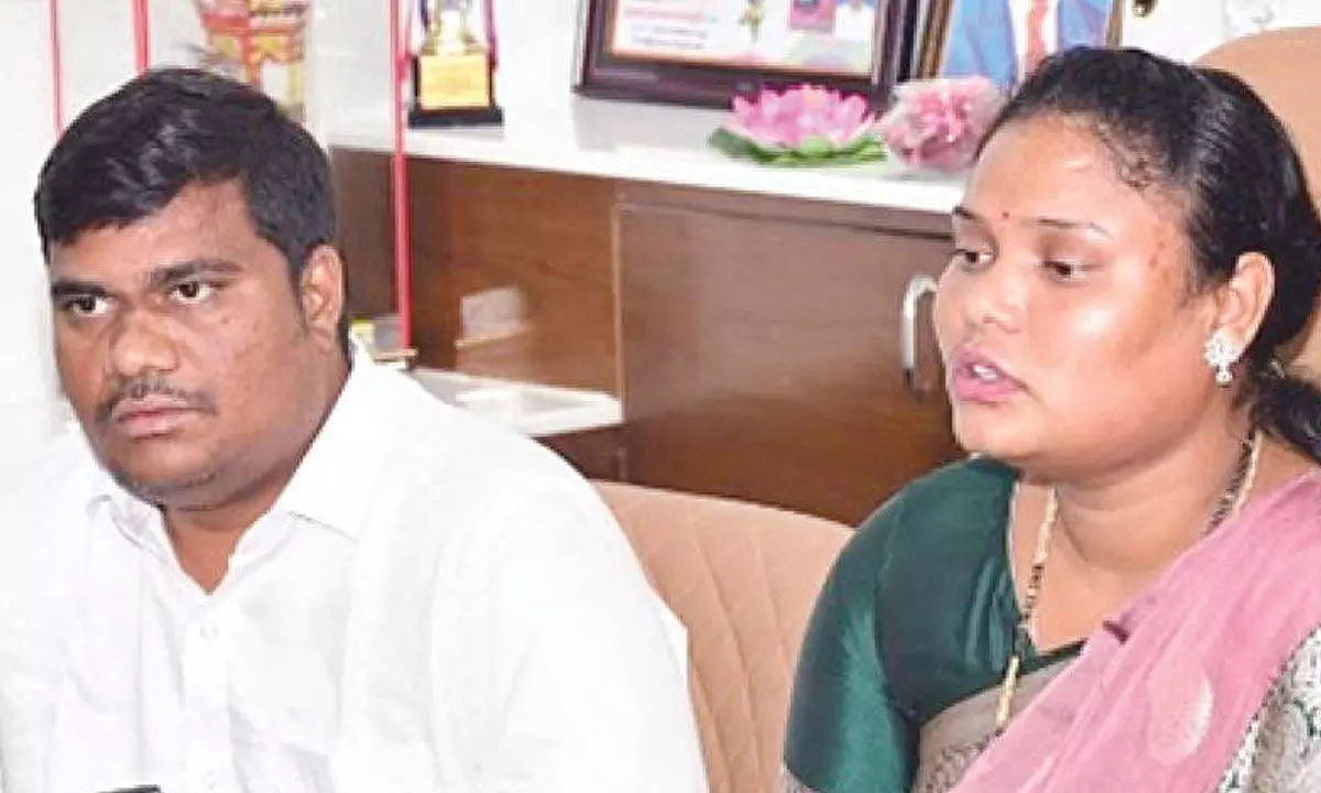 Nellore City Mayor P Sravanthi along with her husband Jayavardhan addressing the media in  Nellore on Monday