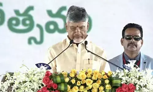 Amaravati farmers watches CM Chandrababus oath taking event on LED screens