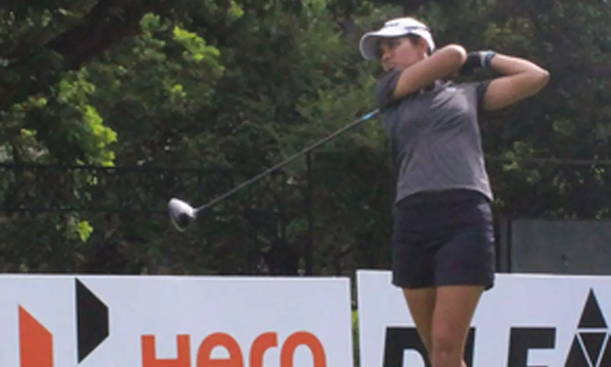 Golf: Vidhatri takes lead on her pro debut in 7th leg of WPGT