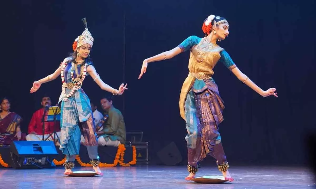 Spectacular Kuchipudi Rangapravesham by Sisters Trikha and Mishka Gowd