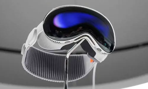 Indian Government Issues Security Warning for Apples Vision Pro