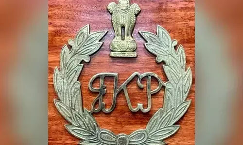 J&K police reward 5 border residents for foiling cross-border narco smuggling bid