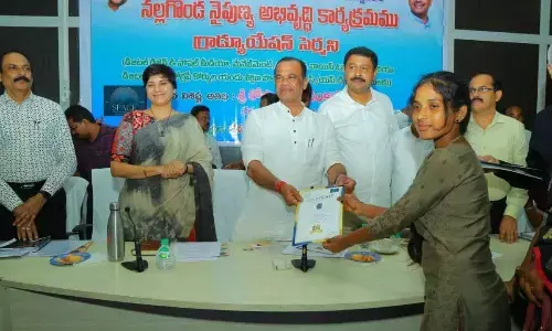 Komatireddy vows to upskill youth