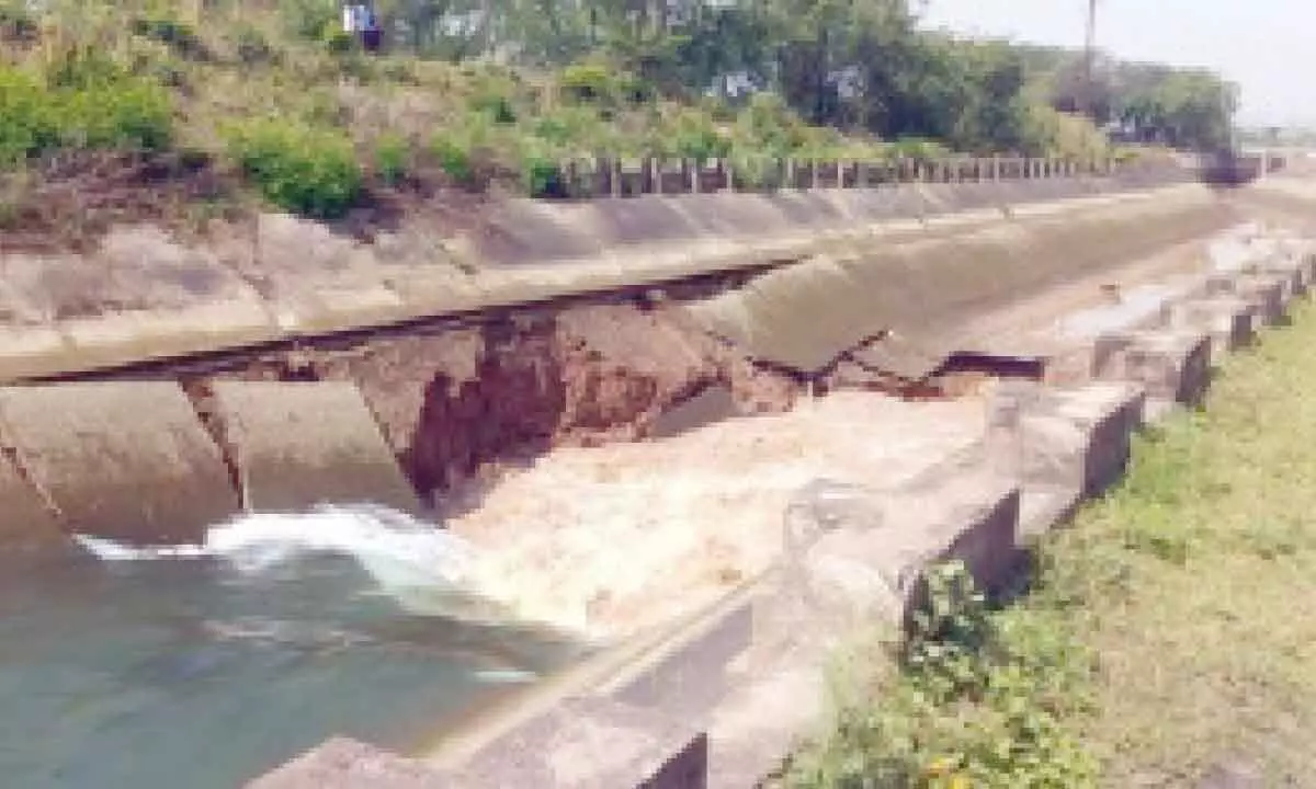 A breach of HLC canal (File photo)