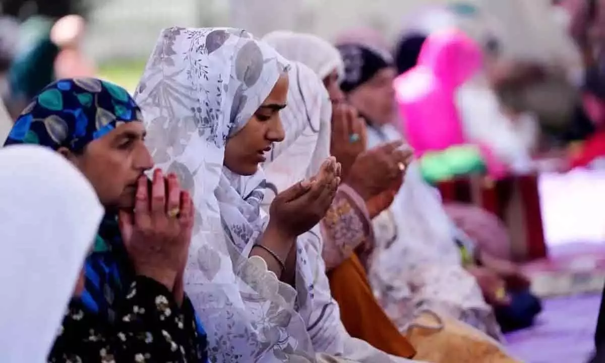 Eid prayers pass off peacefully in J&K