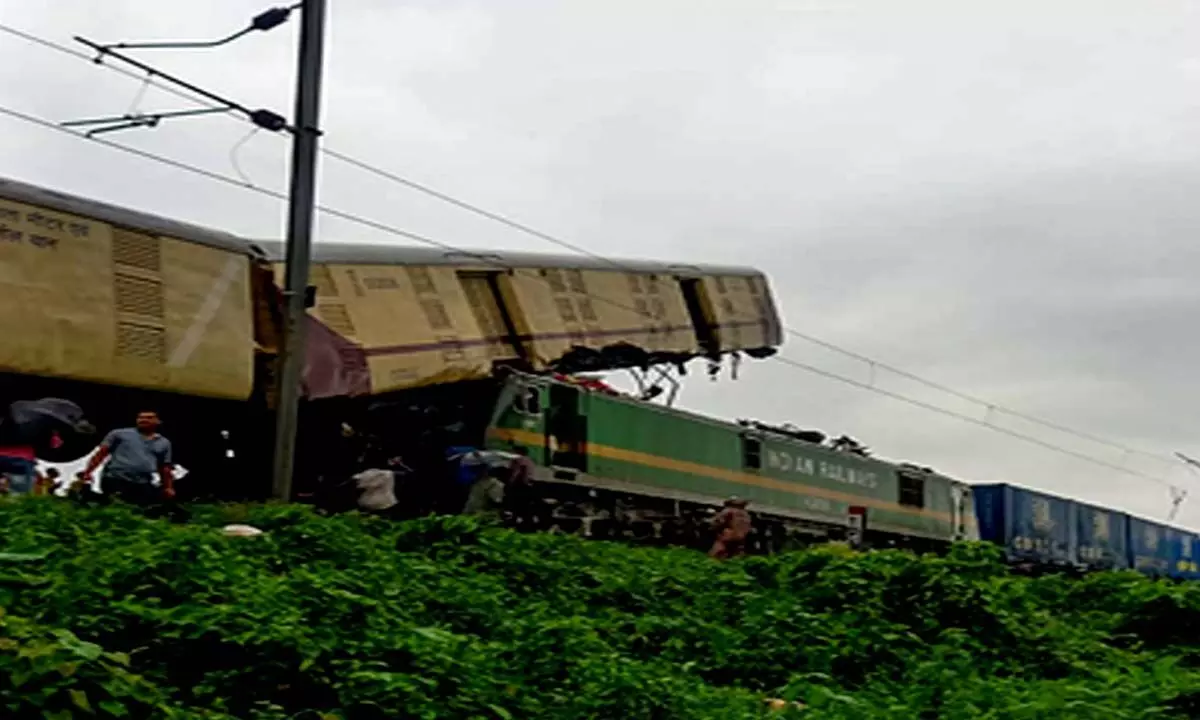 Bengal train accident: Death toll rises to 9, 41 injured