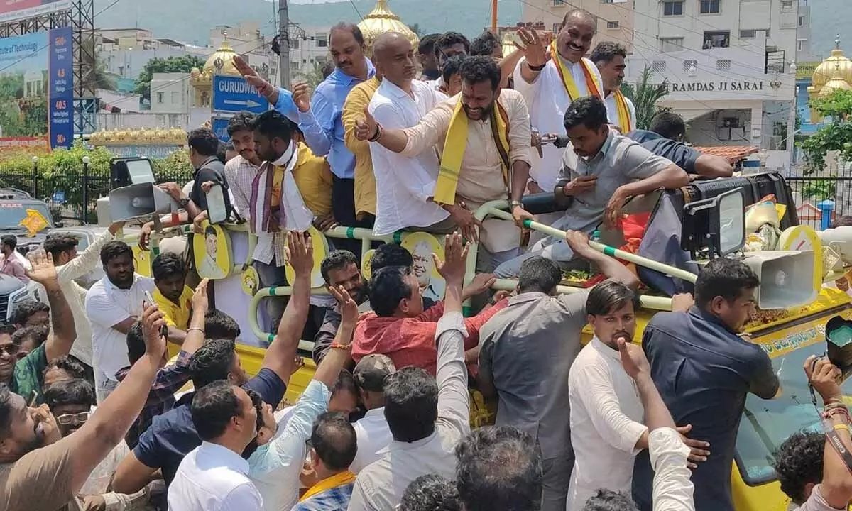 TDP, BJP and JSP leaders welcome K Rammohan Naidu and  Atchannaidu at Srikakulam on their maiden visit on Monday