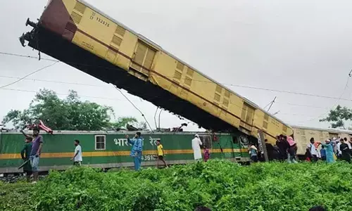 Death Toll Rise Up 9 And Several Injured In Kanchanjunga Express Accident