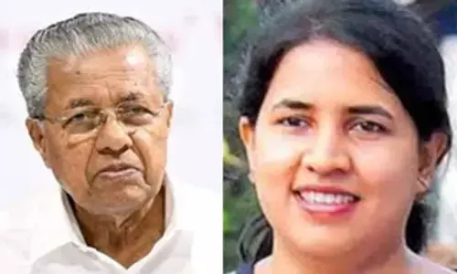 Kerala HC directs notices to be sent to CM Vijayan, Veena in graft case