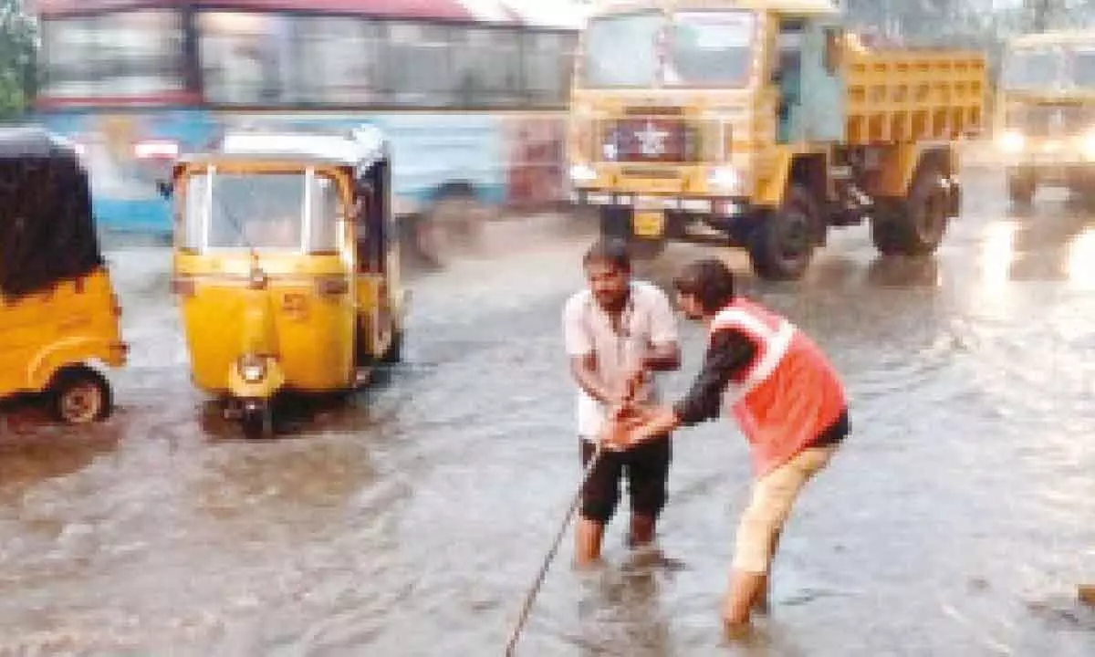Monsoon emergency no. fails to respond to city residents’ woes