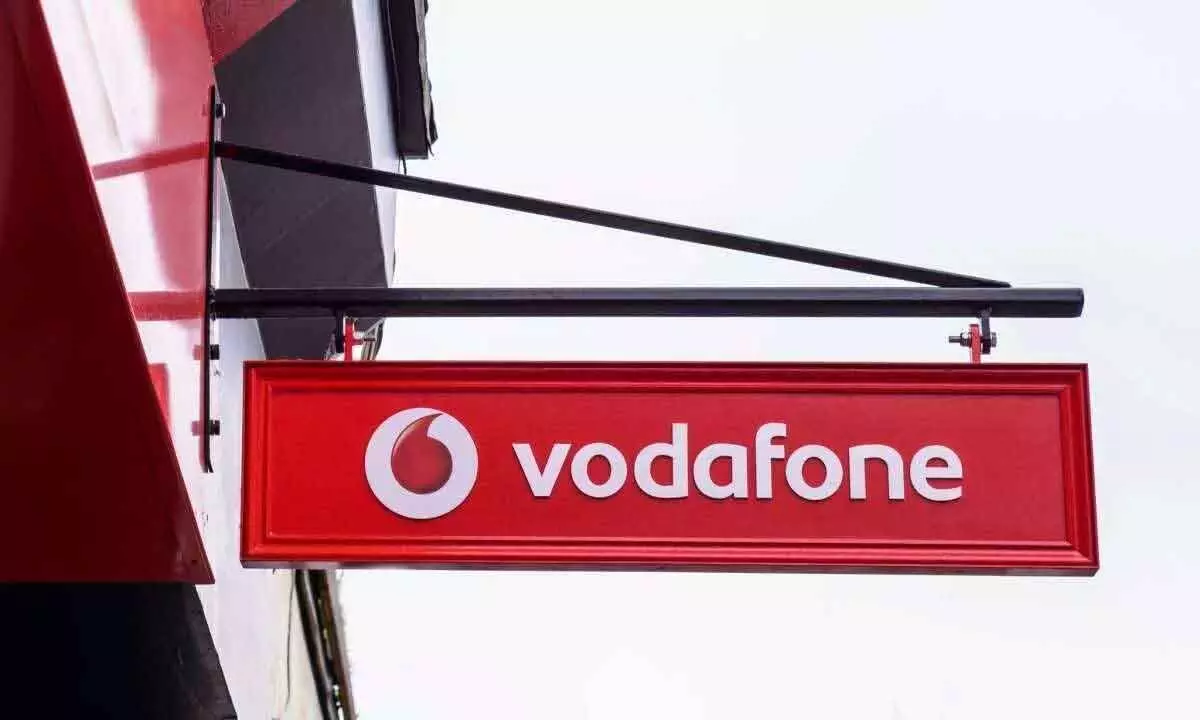 Vodafone sells 18% in Indus Towers for `15k cr