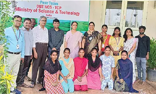Central team visits tissue culture plant at Centurion varsity