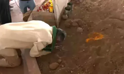 Chandrababu Naidu Inspects Amaravati Construction Work, to address media