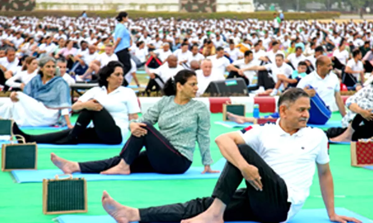 NCC cadets perform Yoga at iconic sites across country
