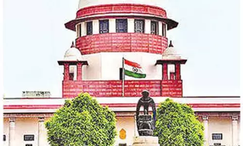 SC slaps notice on Centre