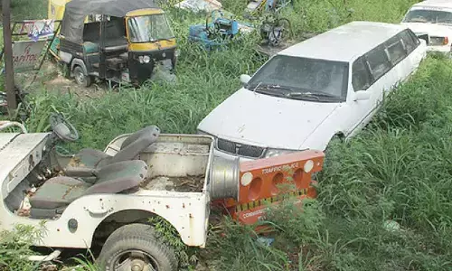 Old vehicles parked at public places may be impounded